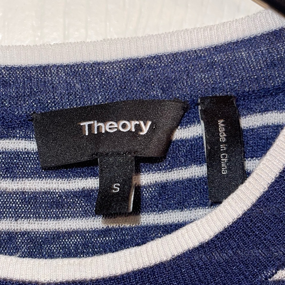 Theory size small shirt pre-owned condition